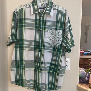 Enyce button up shirt size XL